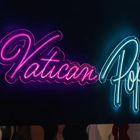 Vatican Pop Flat * רומא